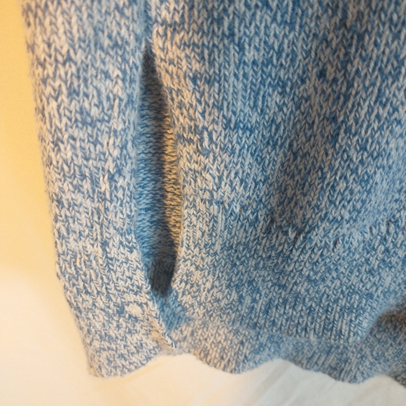 Gap Design and Crafted XS Blue and White Sweater - Picture 4 of 4